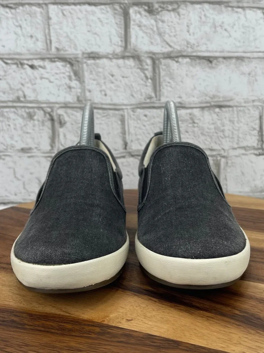 Taos Dandy Womens 8.5 Charcoal Gray Washed Canvas Slip On Comfort Shoes DND13455